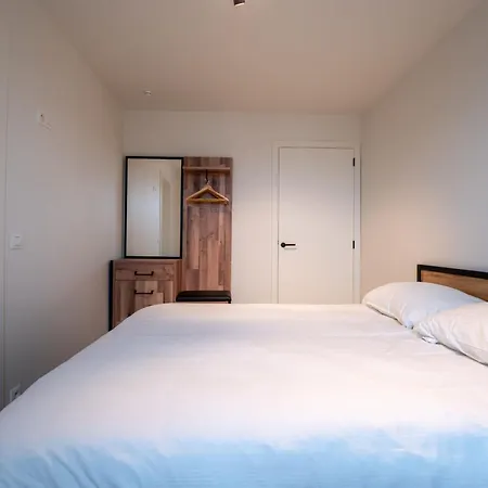 Elyana With Balcony By Interhome * 布兰肯贝赫